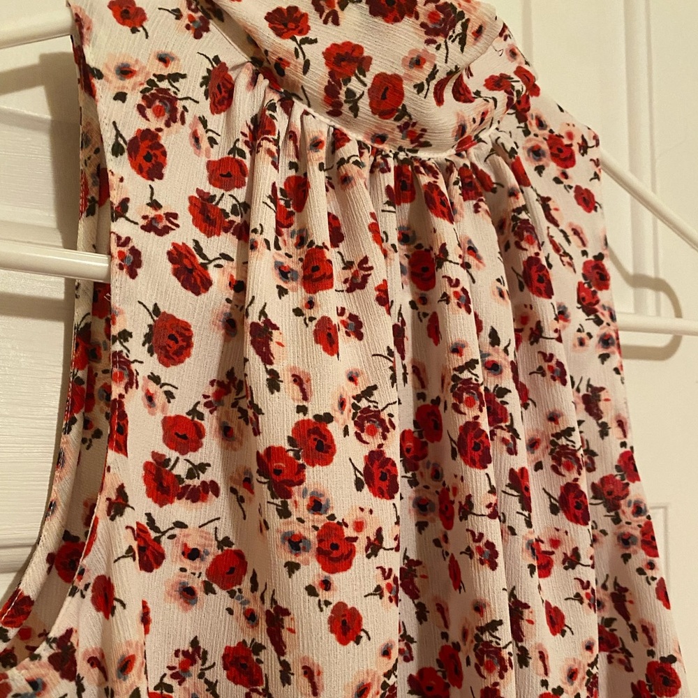 Ann Taylor Women’s Sleeveless Blouse- 🌺 Red/Pink Flowers